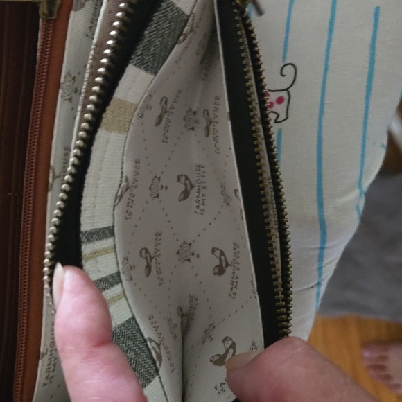 Brand New WOT Farmhouse Is My Style Wallet - Picture 3 of 6